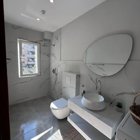 Zaira City Retreat - Tirana Exterior photo